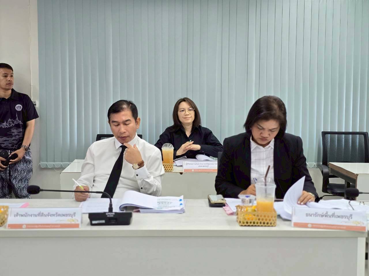 title - รองผู้ว่าราชการจังหวัดเพชรบุรี เป็นประธานการประชุมคณะกรรมการปฏิรูปที่ดินจังหวัดเพชรบุรี ครั้งที่ 1/2569 ณ ห้องประชุมสำนักงานการปฏิรูปที่ดินจังหวัดเพชรบุรี (ชั้น 2) โดยมี นางสาวยุพา ราชจินดา ปฏิรูปที่ดินจังหวัดเพชรบุรี กรรมการและเลขานุการรองผู้ว่าราชการจังหวัดเพชรบุรี เป็นประธานการประชุมคณะกรรมการปฏิรูปที่ดินจังหวัดเพชรบุรี ครั้งที่ 1/2569 ณ ห้องประชุมสำนักงานการปฏิรูปที่ดินจังหวัดเพชรบุรี (ชั้น 2) โดยมี นางสาวยุพา ราชจินดา ปฏิรูปที่ดินจังหวัดเพชรบุรี กรรมการและเลขานุการ